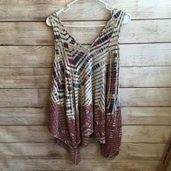 FREE PEOPLE HANDKERCHIEF HEM TOP IN BATIK PRINT‎ - Picture 1 of 7